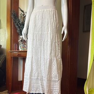 NWT apricot size XS Elegant White Eyelet Maxi Skirt